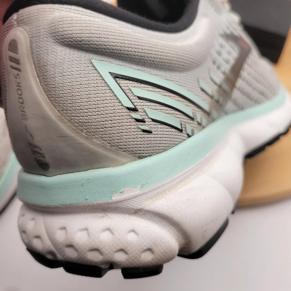 Brooks ghost 13